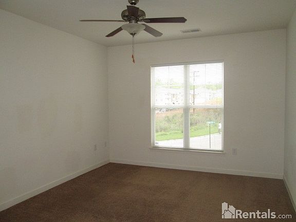 5th image of 331 Westbend Dr
