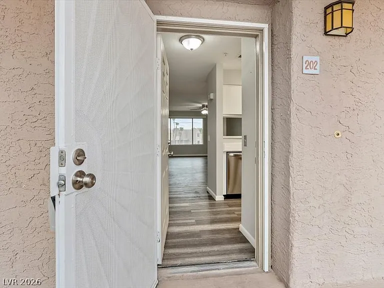 2008 Mesquite Ln #202 — Photo 4