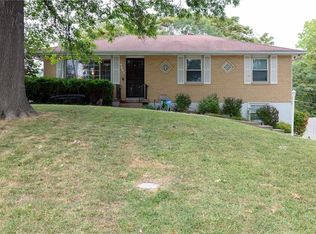 3931 N Kensington Ave, Kansas City, MO 64117