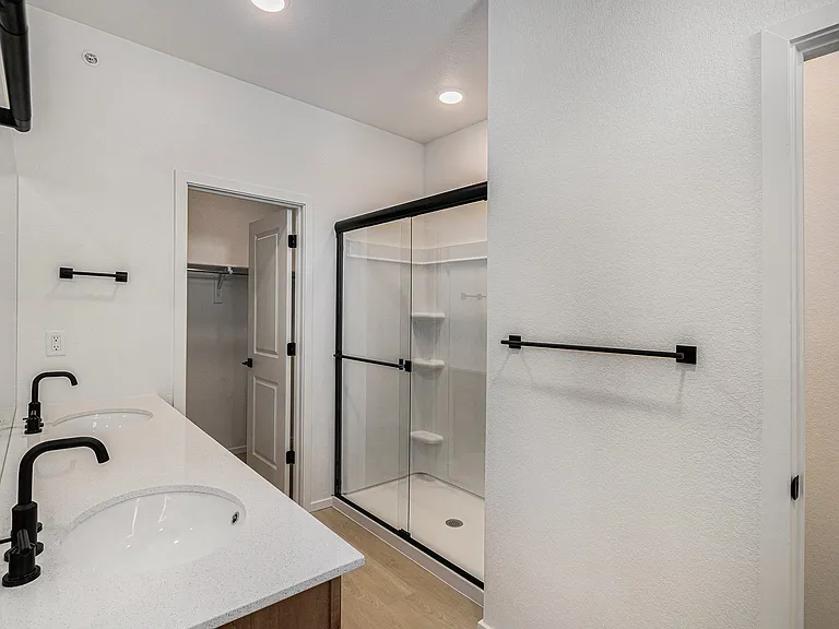 Bloom Rental Living — Photo 22
