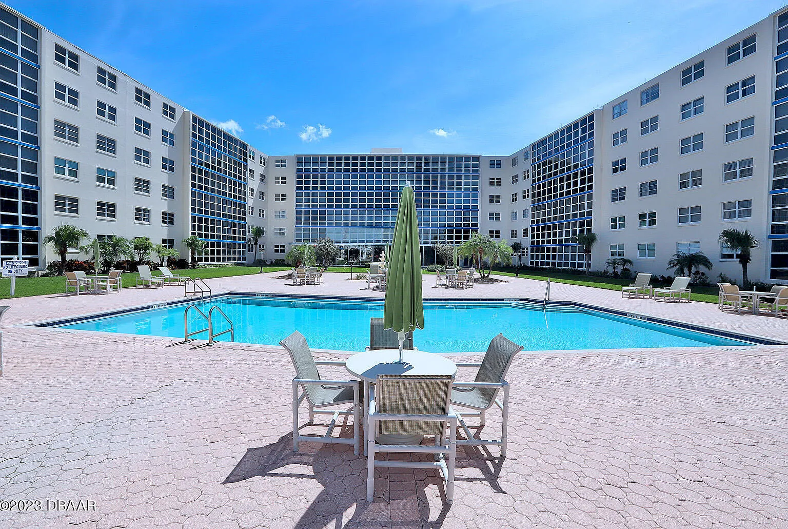 2 bed, 2.0 bath, 1038 sqft, $1,700 — Photo 1