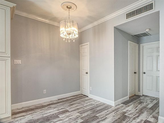 4th image of 704 Bering Dr #251