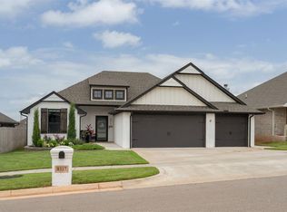 8317 Poplar Dr, Edmond, OK 73034