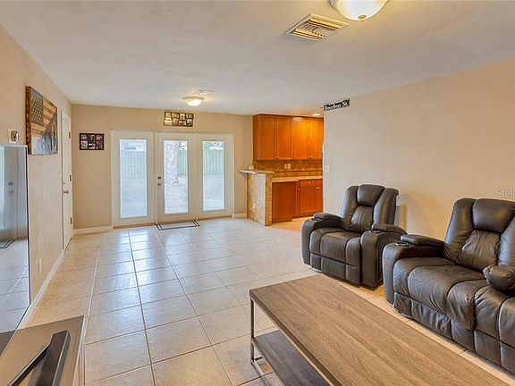 3rd image of 708 62nd Ave N