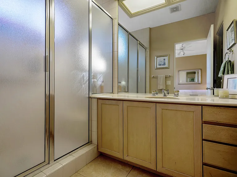 496 Desert Holly Dr — Photo 23