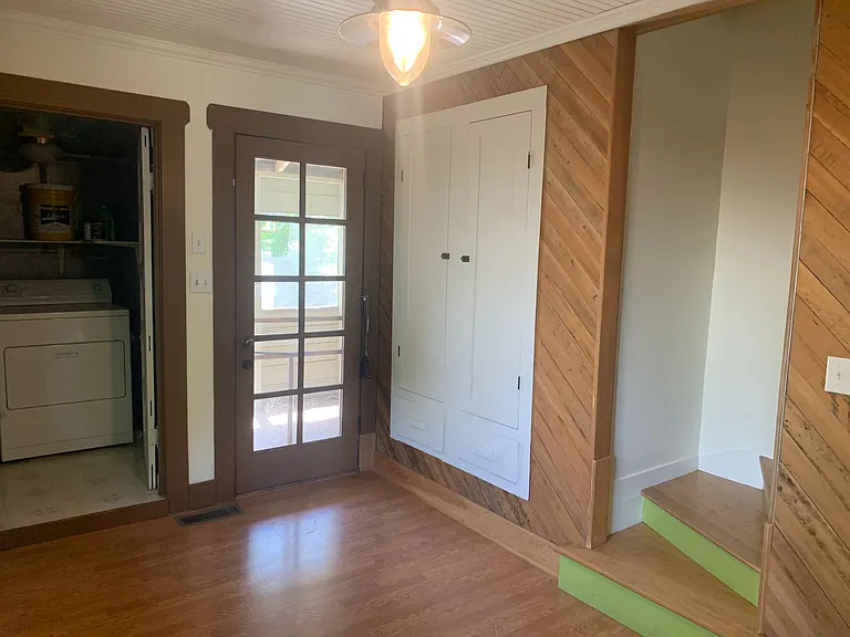 606 W 10th Ave — Photo 10