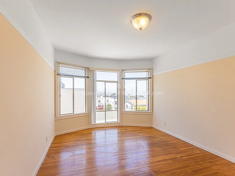 2925 Van Ness Ave #9 — Photo 9