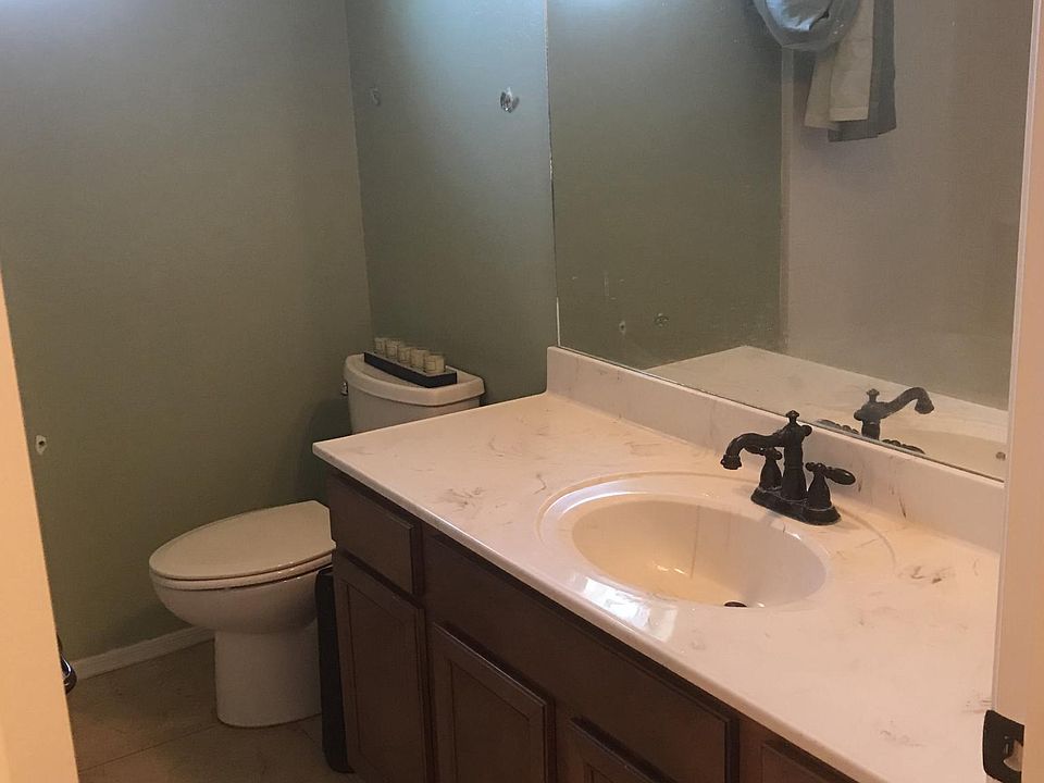 1st image of 2818 S Fieldstone Ln