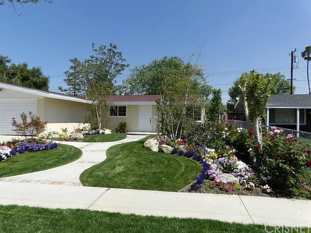 19127 Pleasantdale St photo 1