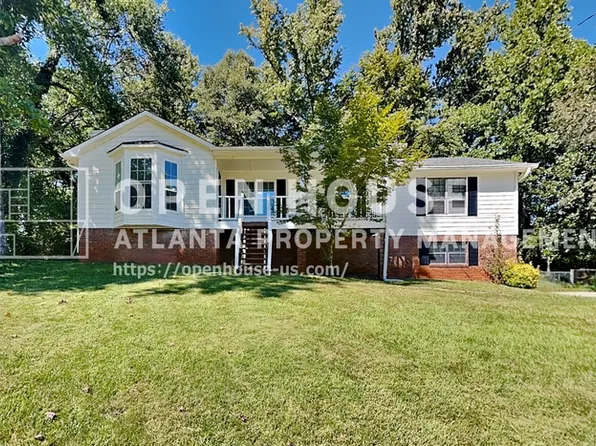 2968 Rolling Green Rdg, Douglasville, GA 30135