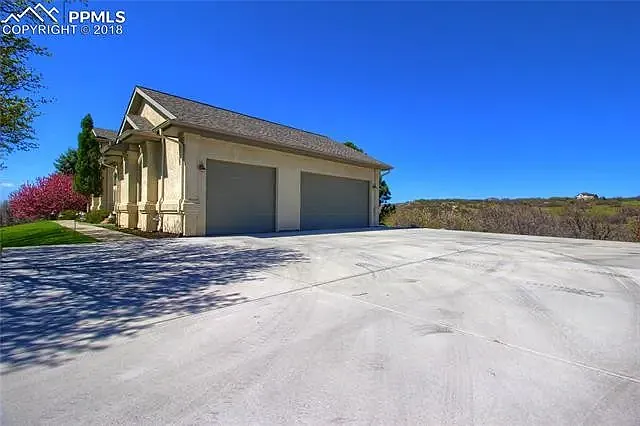 Lowall Ct — Photo 26