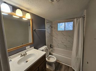 2827 N Elsie Ave APT 5, Davenport, IA 52804