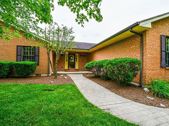 3rd image of 2411 Dakem Dr