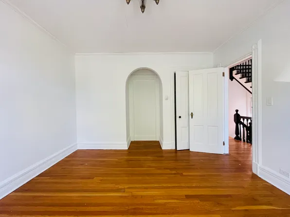 330 Van Duzer Street image 20 of 27