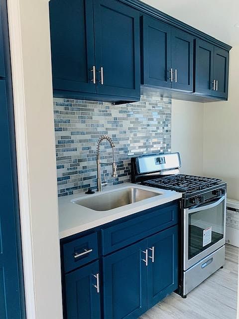 1st image of 2501 W 182nd St APT 9