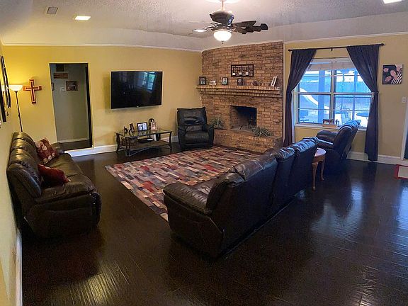 Living Rm