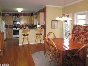 4th image of 10246 Doncastle Ct