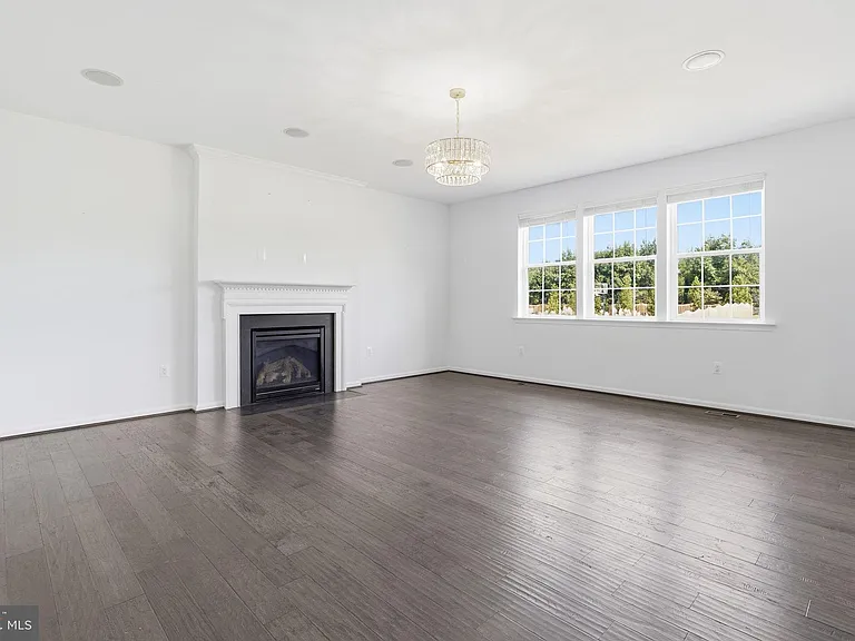 42222 Cameron Parish Dr — Photo 21