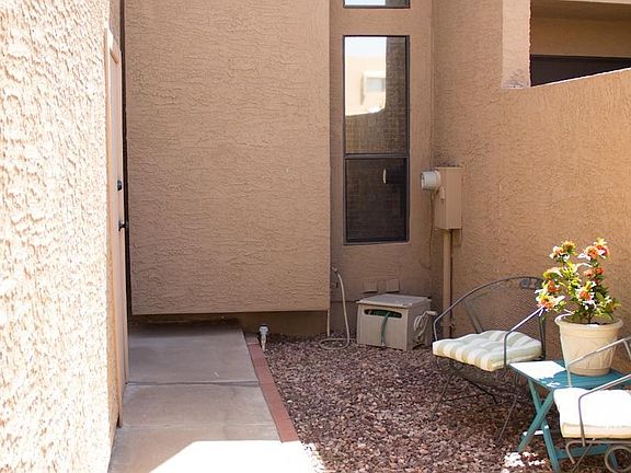 5th image of 2524 S EL PARADISO Drive #101