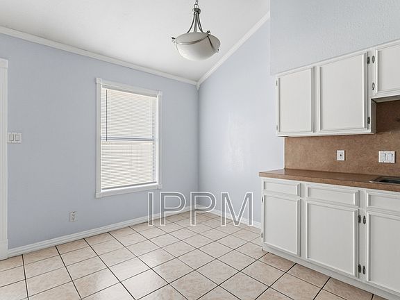 4th image of 4217 S Houston Dr