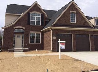 147 Singh Blvd, South Lyon, MI