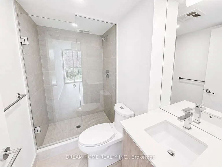 47 Mutual St #807 — Photo 9