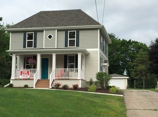 1036 Thomas St, Ripon, WI 54971