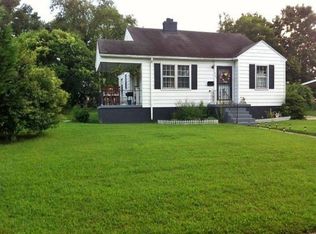 1423 Ashe St, Burlington, NC 27217