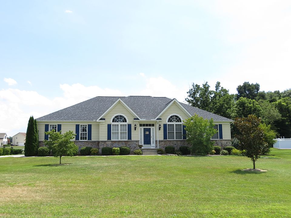 1st image of 382 Stonewater Way