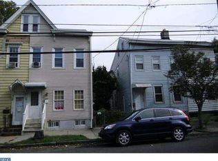 582 Centre St, Trenton, NJ 08611
