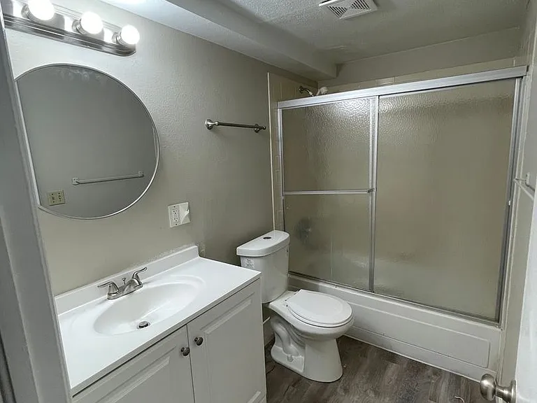 435 W Van Buren — Photo 7