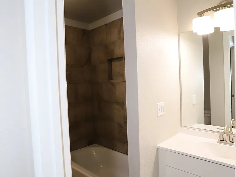 5042 El Camino Dr #91 — Photo 23