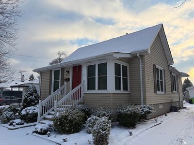 28401 Seneca St, Flat Rock, MI, 48134