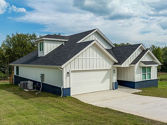 4th image of 28688 S 621st Ct