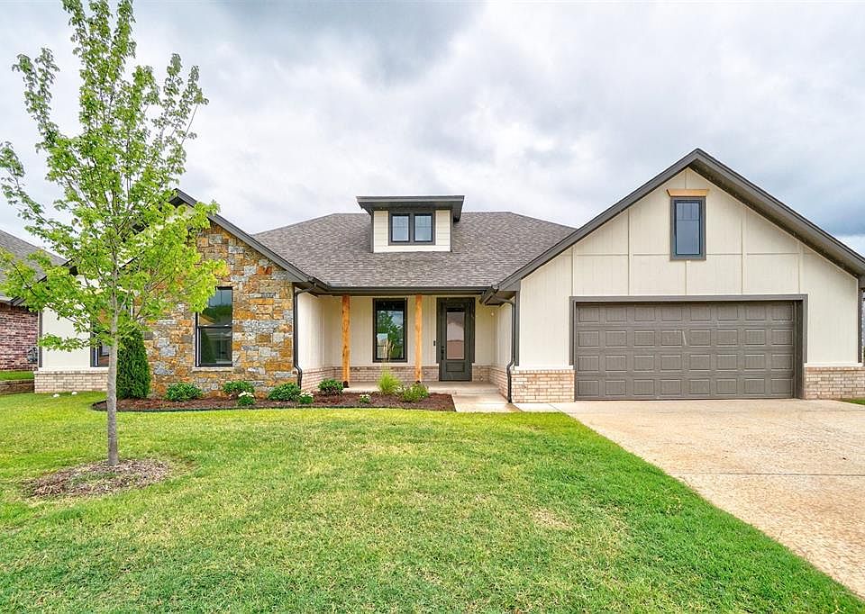 1st image of 3025 Hollow Crest Ln