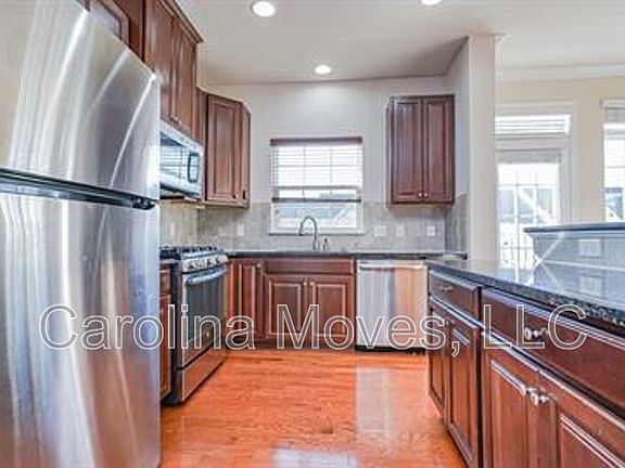 5th image of 414 Christiane Way