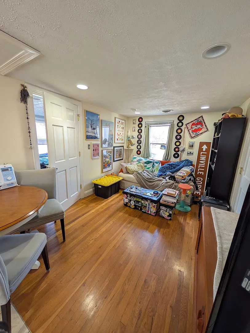705 Progress St — Photo 2