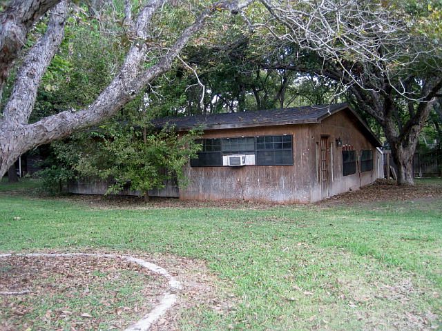 1st image of 140 Shady River Ln