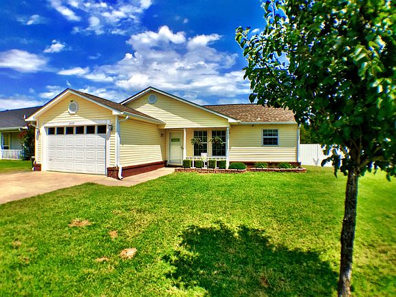 5th image of 2400 Broken Hill Dr