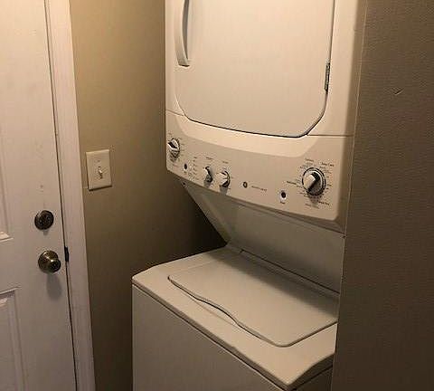 Washer/dryer provided