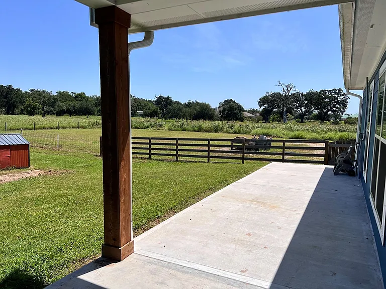 2502 Majestic Oaks Ct — Photo 30