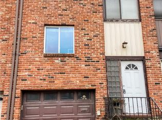 113 Pat Mews Dr, Wilmerding, PA 15148
