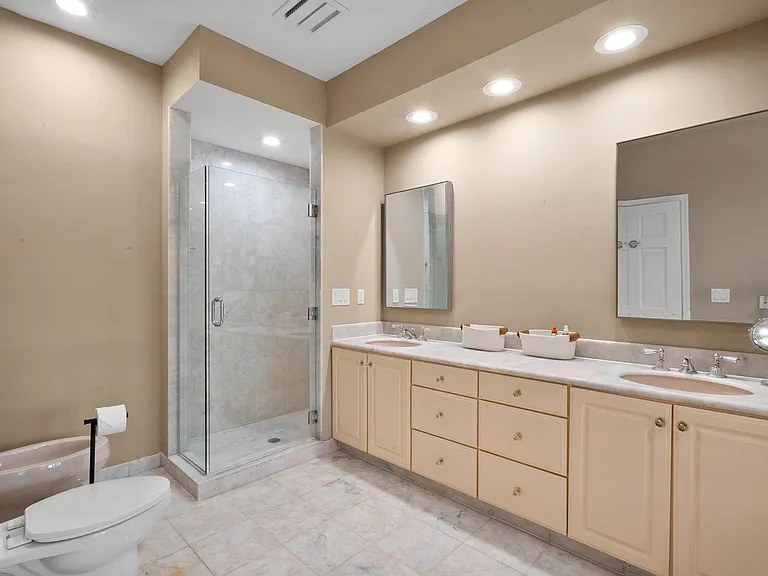 4381 SW Parkgate Blvd — Photo 29