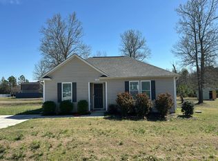 77 Perkins Ave, Selma, NC 27576