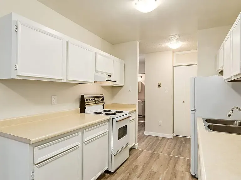4102 43rd Ave #101 — Photo 13