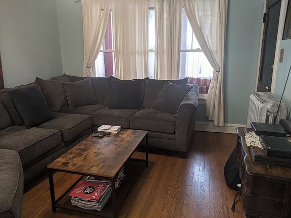 3rd image of 5633 N Parkside Ave