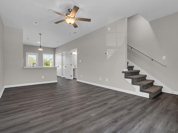 4th image of 248 Drayton Dr #236