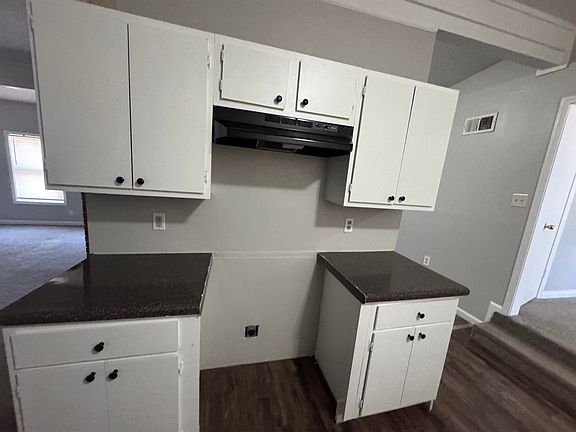 4th image of 3442 Knight Rd