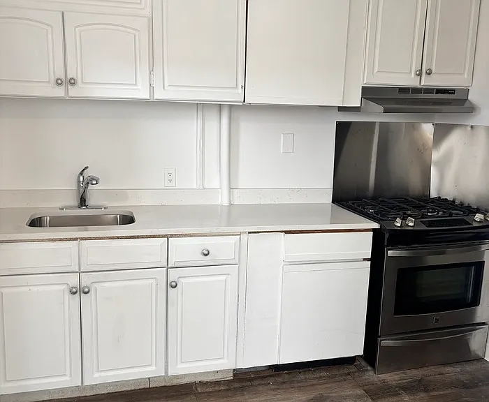1900 Madison Ave #2 — Photo 1
