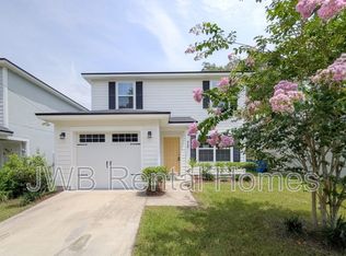8749 Dandy Ave, Jacksonville, FL 32211